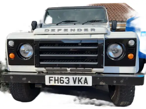Land Rover Defender FH63 VKA