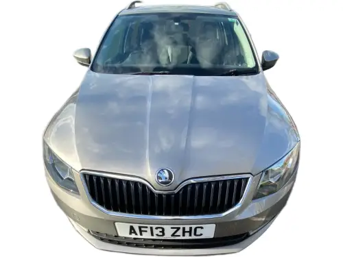 Škoda Octavia AF13 ZHC