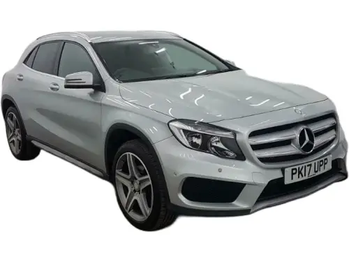 Mercedes-Benz GLA 200 D AMG Line Executive A PK17 UPP