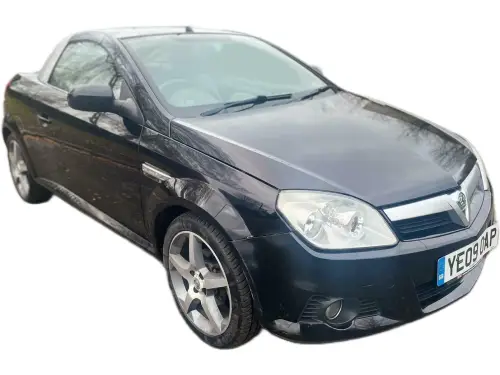 Vauxhall Tigra Exclusiv YE09 OAP