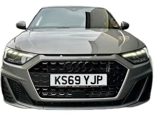 Audi A1 S Line Competition TFSI S-A KS69 YJP