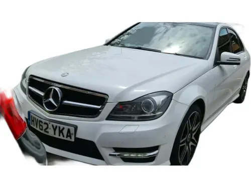 Mercedes-Benz C220 AMG Sport + CDI Blue-CY A HV62 YKA