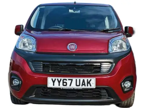 Fiat Qubo Lounge Multijet YY67 UAK