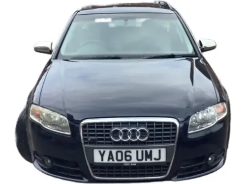 Audi A4 YA06 UMJ