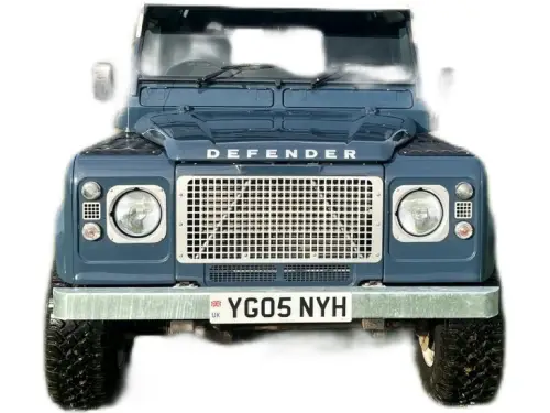 Land Rover Defender YG05 NYH