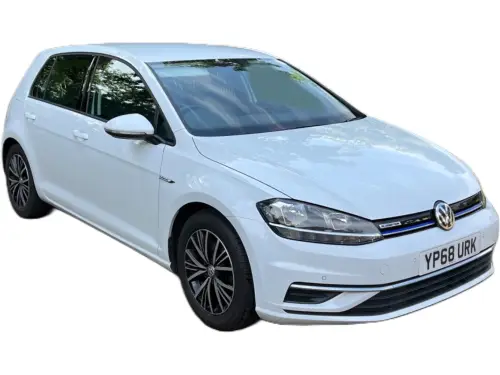 Volkswagen Golf SE TSI Evo YP68 URK