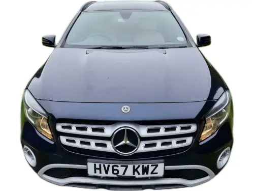 Mercedes-Benz GLA 200 SE D HV67 KWZ