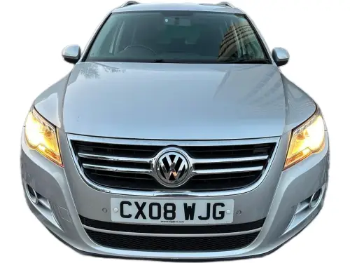 Volkswagen Tiguan CX08 WJG
