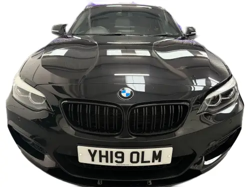 BMW 220 YH19 OLM
