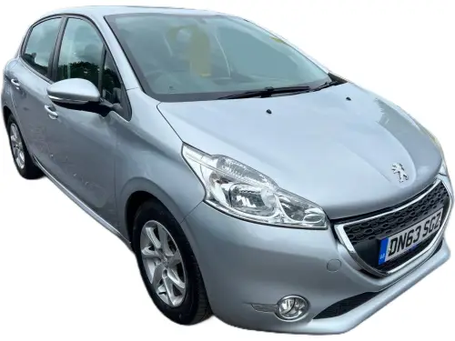 Peugeot 208 DN63 SGZ