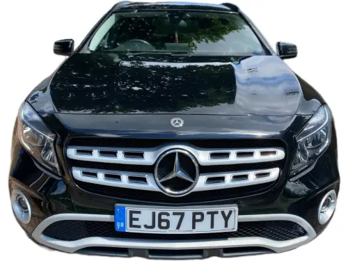 Mercedes-Benz GLA EJ67 PTY