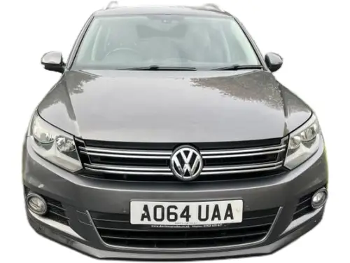Volkswagen Tiguan AO64 UAA