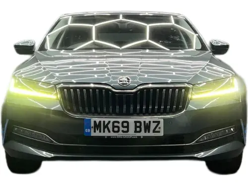 Škoda Superb MK69 BWZ