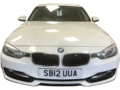 BMW 318d Sport SB12 UUA