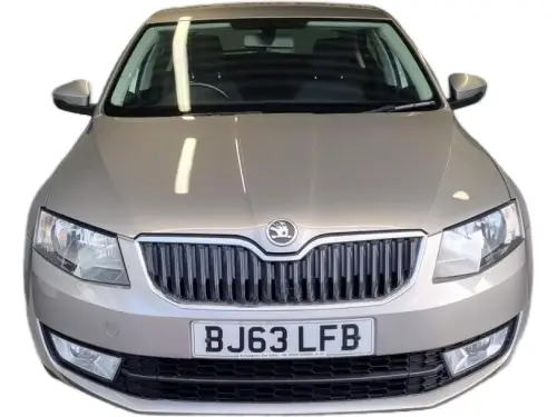 Škoda Octavia BJ63 LFB