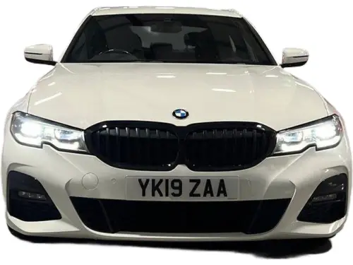BMW 320 YK19 ZAA