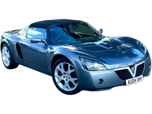 Vauxhall VX220 AU04 UKH