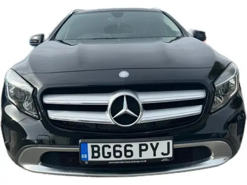 Mercedes-Benz GLA BG66 PYJ