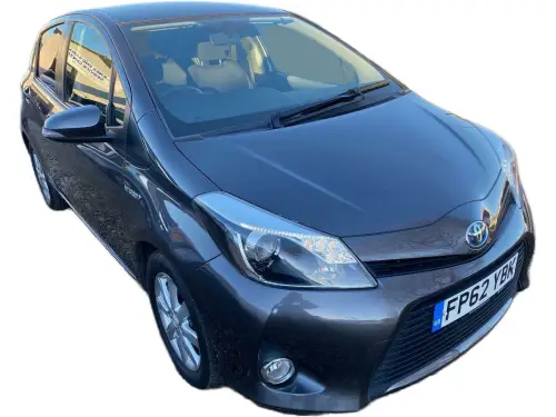 Toyota Yaris T4 Hybrid CVT FP62 YBK