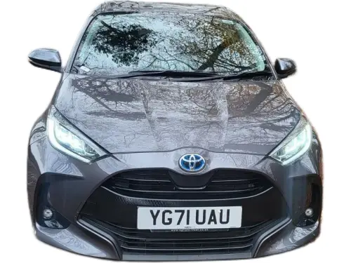 Toyota Yaris Design HEV CVT YG71 UAU