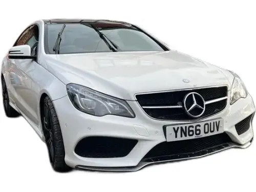 Mercedes-Benz E YN66 OUV