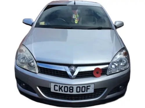 Vauxhall Astra T-Top Design CDTi CK08 OOF