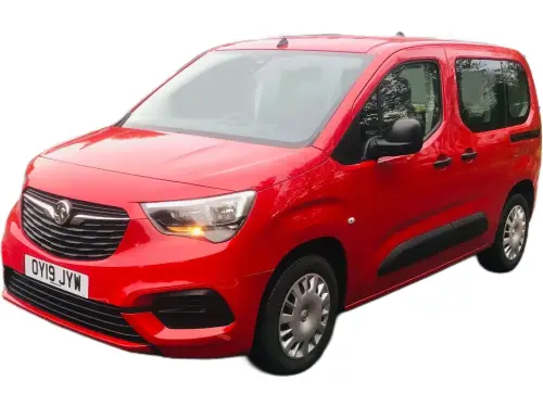 Vauxhall Combo Life Design S/S OY19 JYW