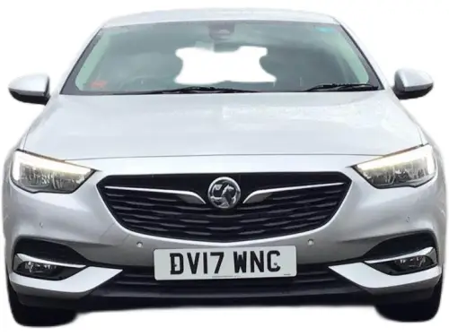 Vauxhall Insignia DV17 WNC