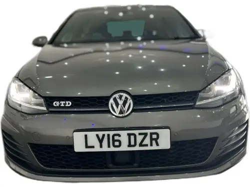 Volkswagen Golf LY16 DZR