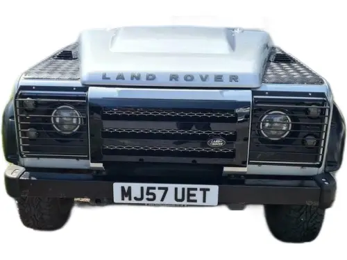 Land Rover Defender 110 XS DC LWB MJ57 UET