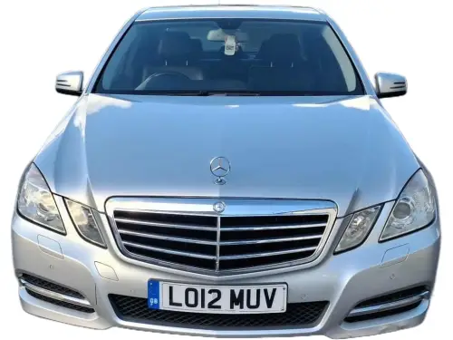 Mercedes-Benz E220 Exec-IVE SE CDI Blue-CY A LO12 MUV