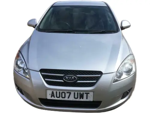 Kia CEE'D LS AU07 UWT