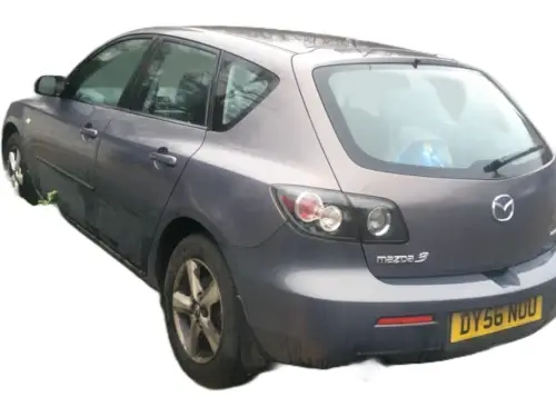 Mazda 3 DY56 NUU