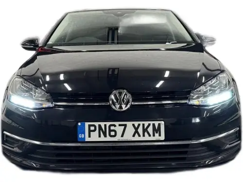 Volkswagen Golf PN67 XKM