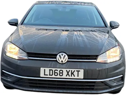 Volkswagen Golf LD68 XKT