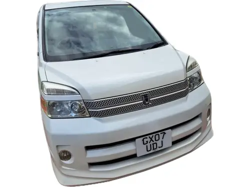Toyota Voxy GX07 UDJ