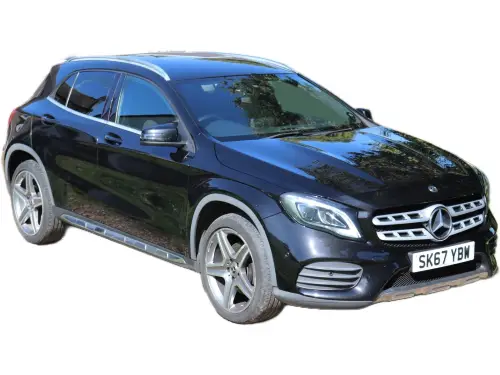Mercedes-Benz GLA SK67 YBW