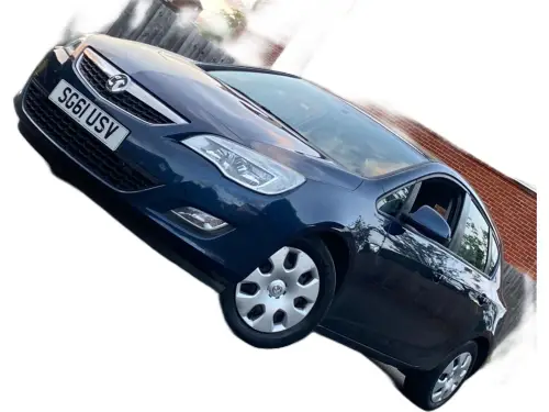 Vauxhall Astra Exclusiv Auto SG61 USV