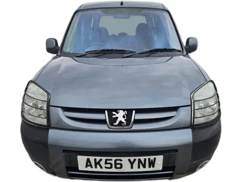 Peugeot Partner AK56 YNW