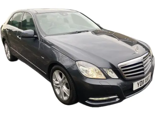 Mercedes-Benz E YD11 XKX