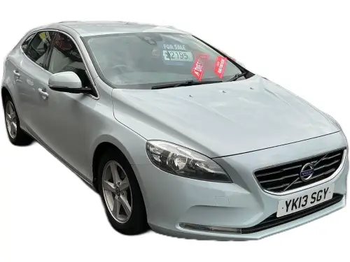 Volvo V40 YK13 SGY