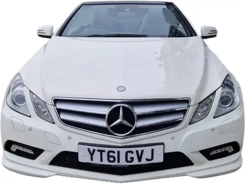 Mercedes-Benz E YT61 GVJ