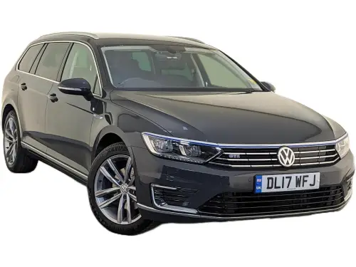 Volkswagen Passat DL17 WFJ