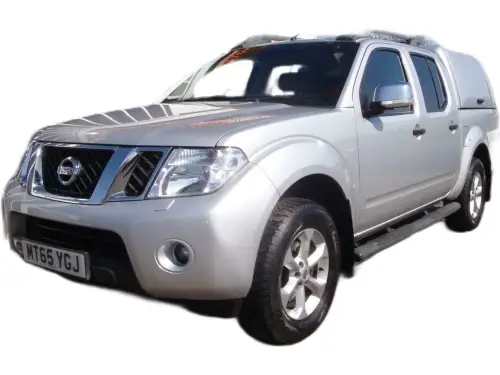 Nissan Navara Tekna dCi MT65 YGJ