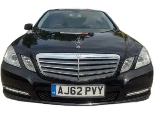 Mercedes-Benz E AJ62 PVY