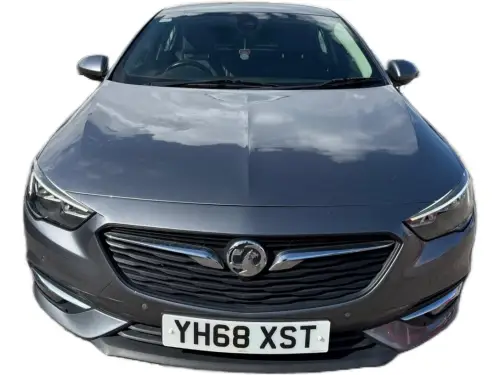 Vauxhall Insignia YH68 XST