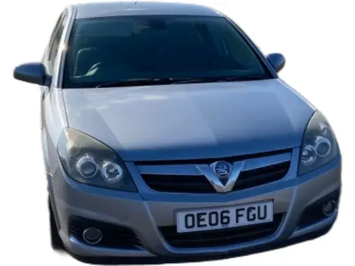 Vauxhall Signum Design CDTi 150 OE06 FGU