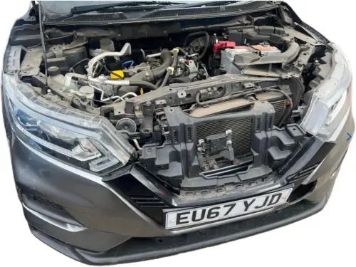 Nissan Qashqai EU67 YJD