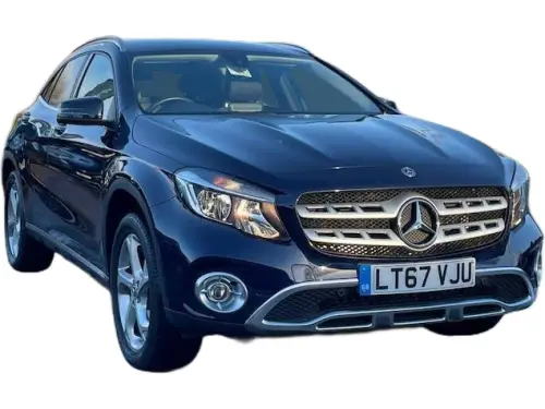 Mercedes-Benz GLA LT67 VJU