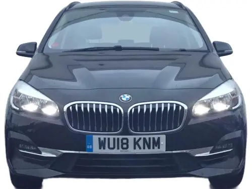 BMW 218i Luxury WU18 KNM